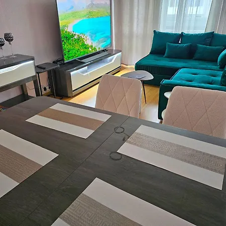 Apartamentai 76 Apartment